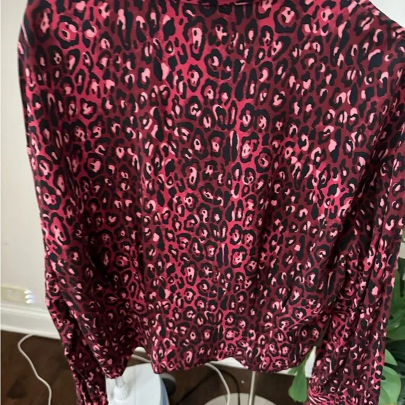 Zara women’s top NWOT animal print size large - Picture 9 of 16